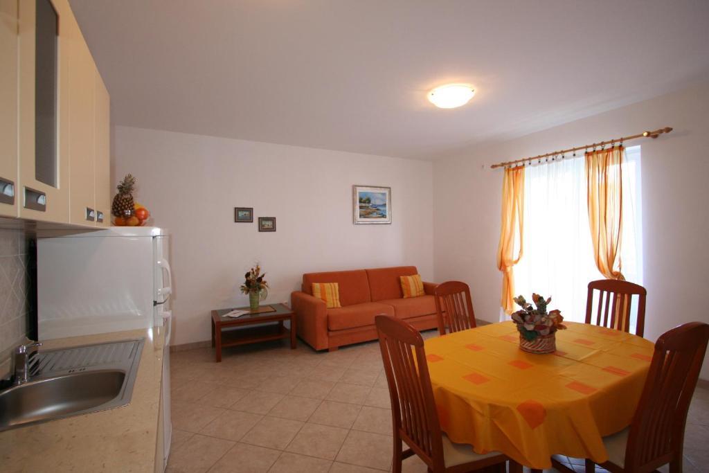 Apartments Bogovic Malinska Δωμάτιο φωτογραφία
