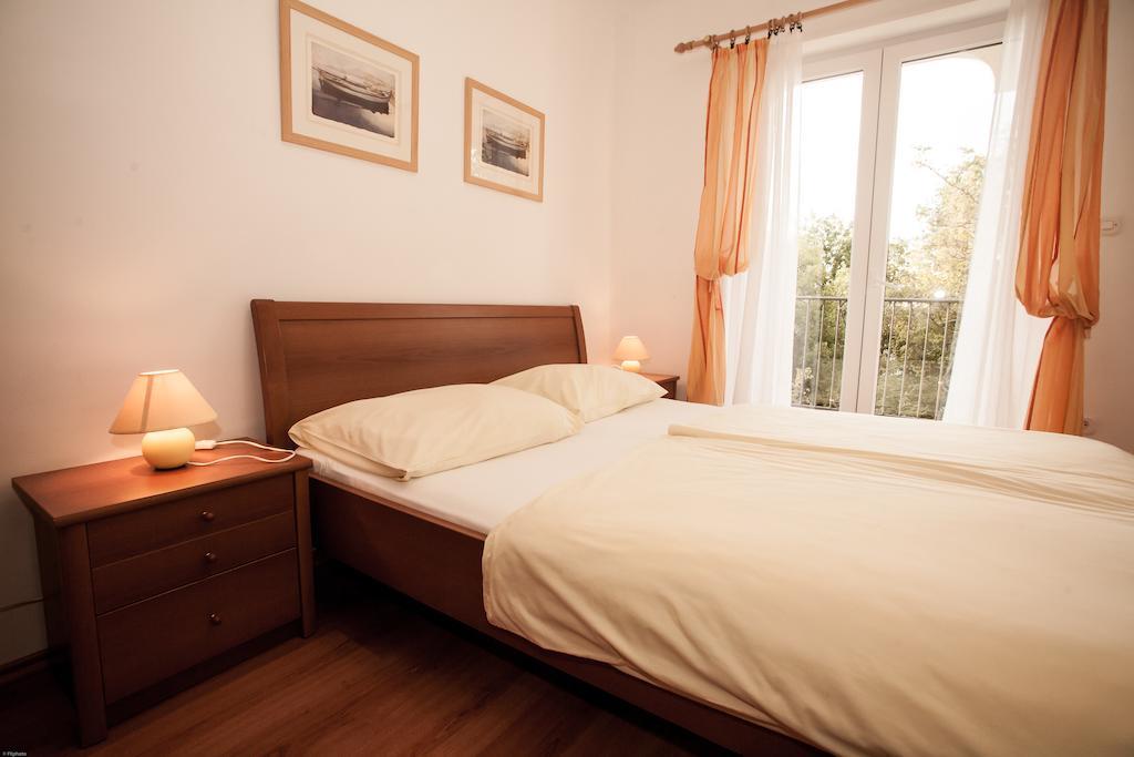 Apartments Bogovic Malinska Εξωτερικό φωτογραφία