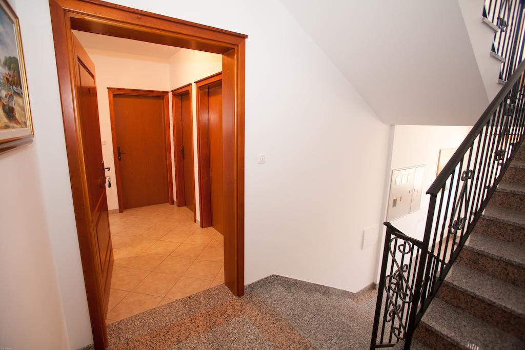Apartments Bogovic Malinska Εξωτερικό φωτογραφία